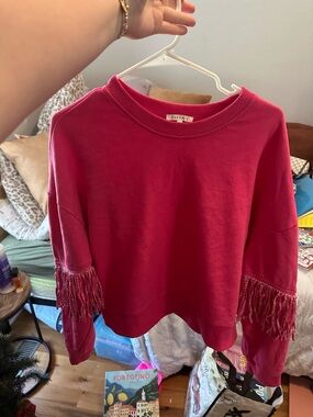 Women's Fuchsia Fringe Sleeve Crewneck Sweatshirt